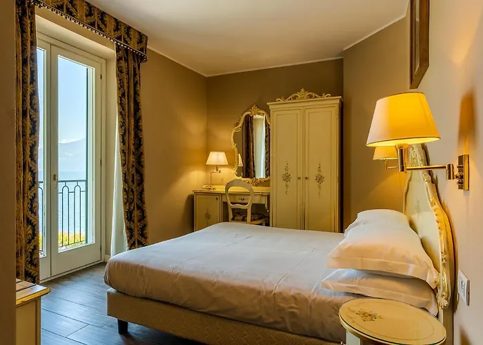 Garni Hadeel Hotel Cadenabbia