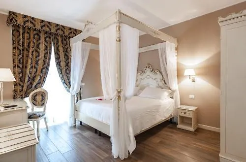 Garni Hadeel Hotel Cadenabbia